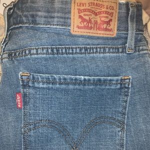 women’s levi’s 525 perfect waist jeans size 8